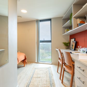 Platinum Studio Floors 11-14 - Image 2